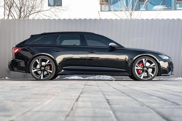 Audi RS 6 4.0T Avant