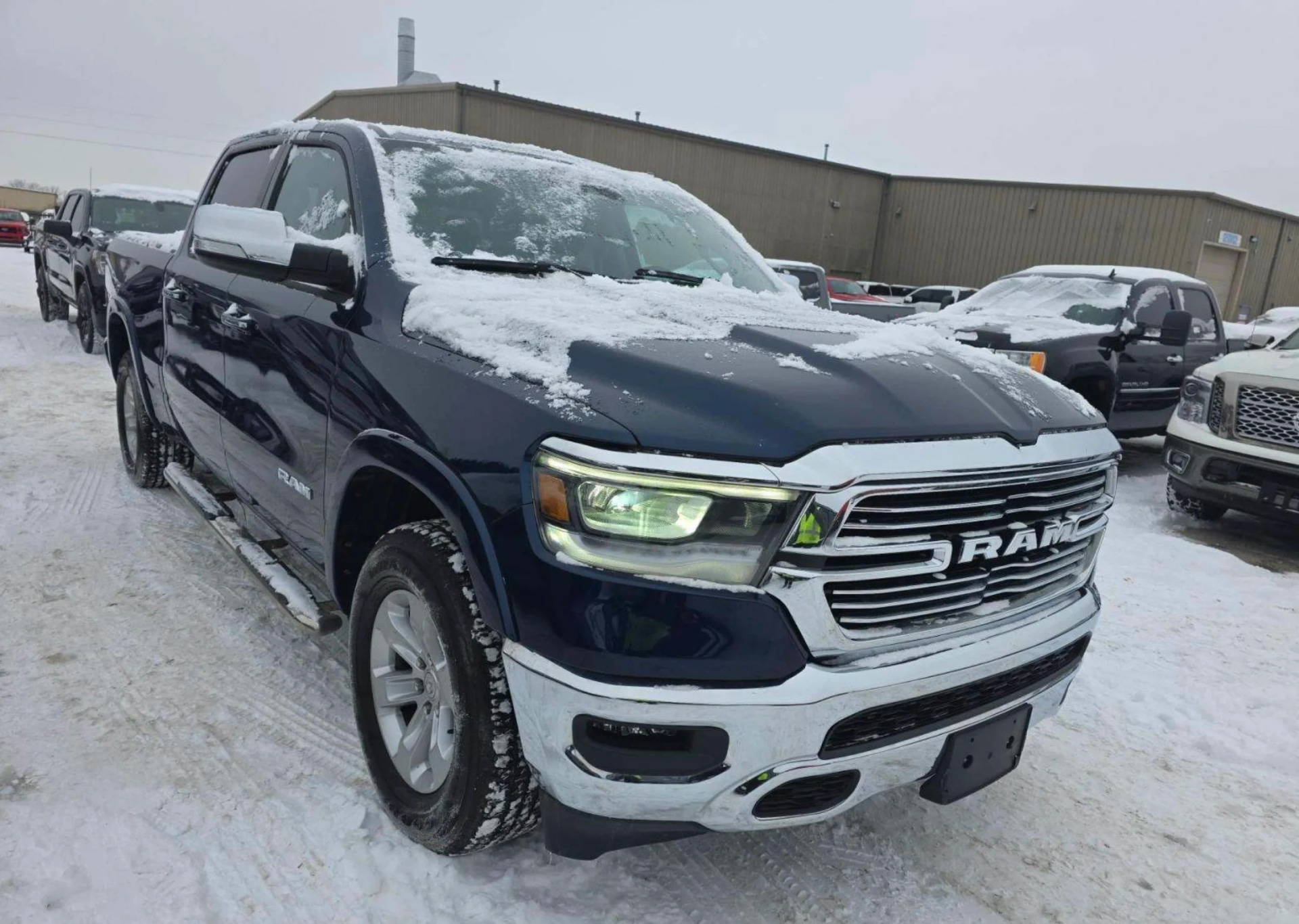 Ram 1500 Laramie Crew Cab Medium Bed