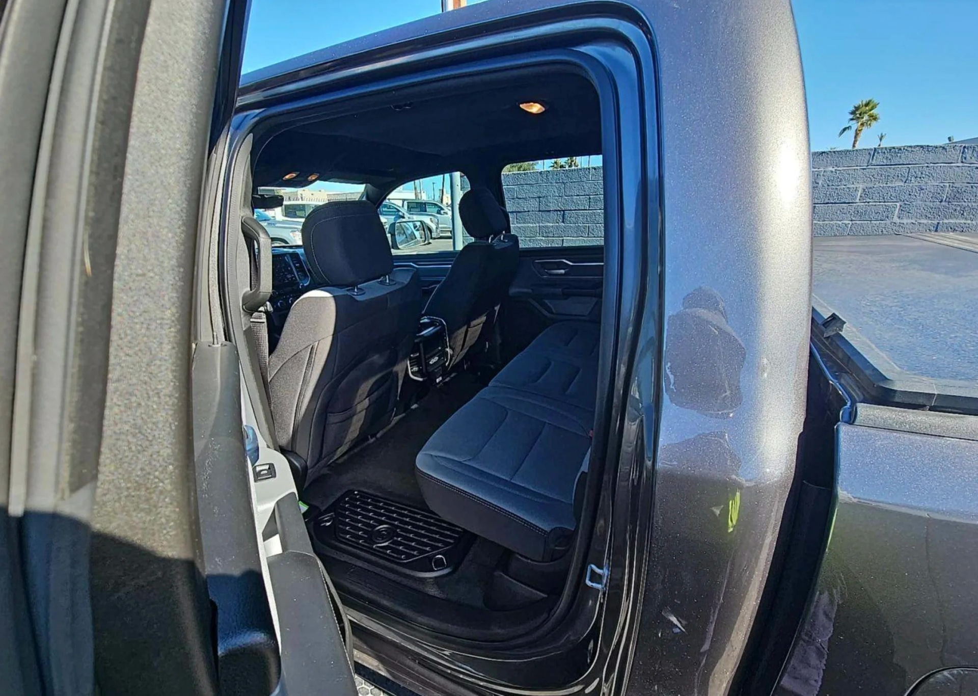 Ram 1500 Big Horn Crew Cab Short Bed