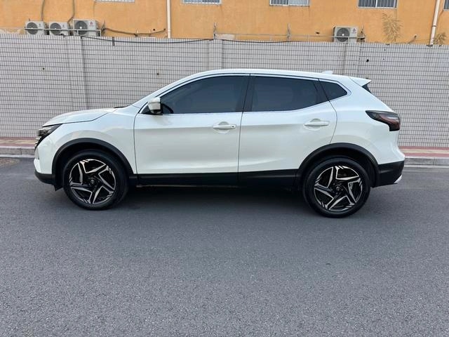 Nissan Qashqai Facelift Honor CVT XV+ Leading Edition