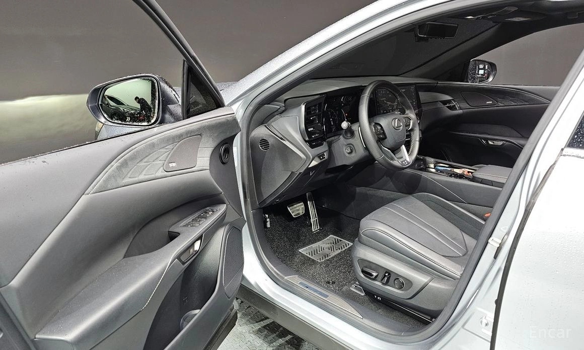 Lexus RX500h 5-Gen F-Sport