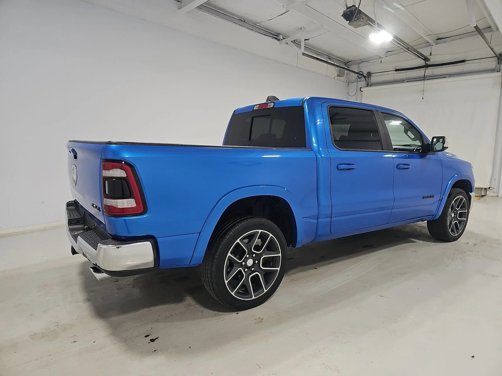 Ram 1500 Laramie Crew Cab Short Bed