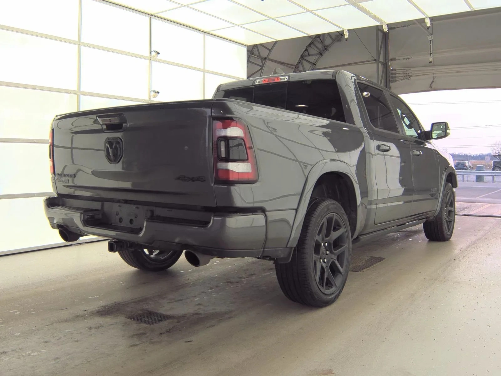 Ram 1500 Laramie Crew Cab Short Bed