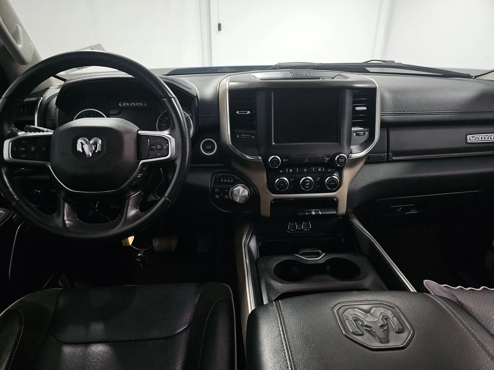 Ram 1500 Laramie Crew Cab Short Bed