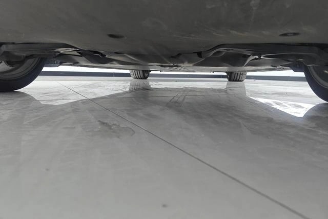 Tesla Model 3 D6