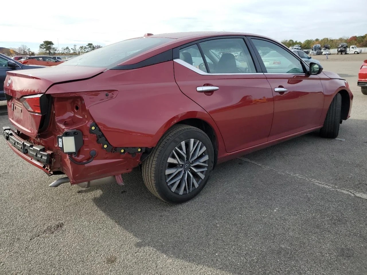 Nissan Altima, SV