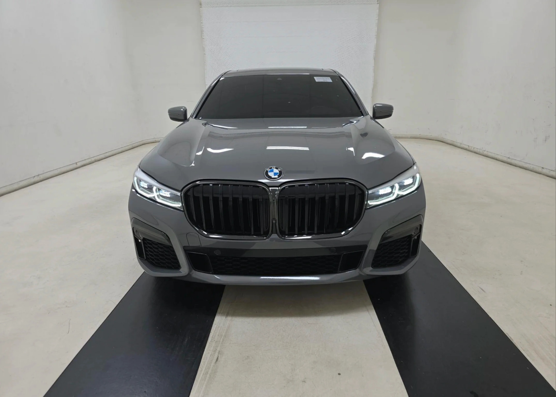 BMW 7 - 740I