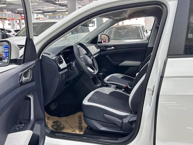 Volkswagen Tharu Elite 1.5L Advanced Edition
