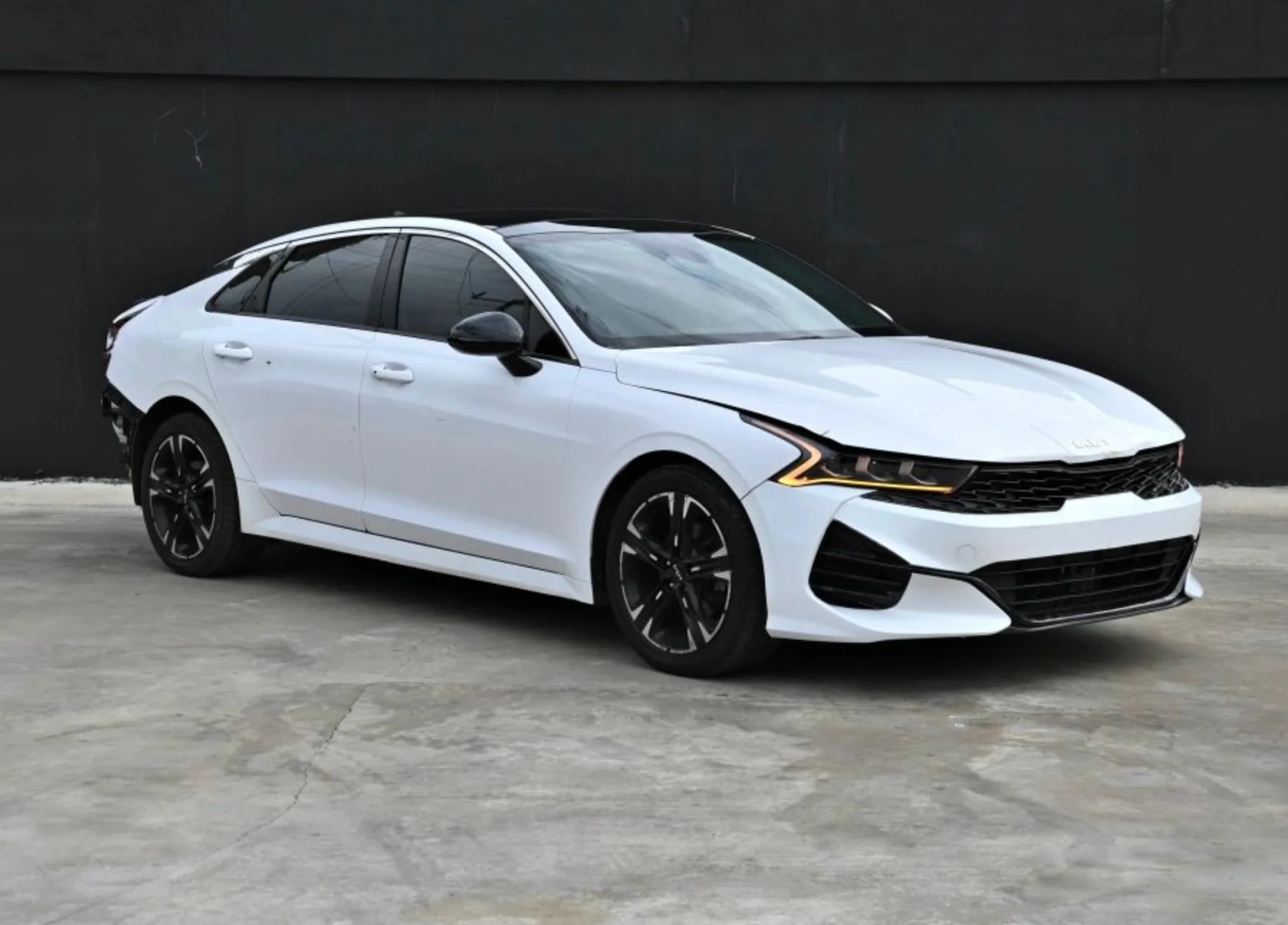 KIA K5, Gt Line