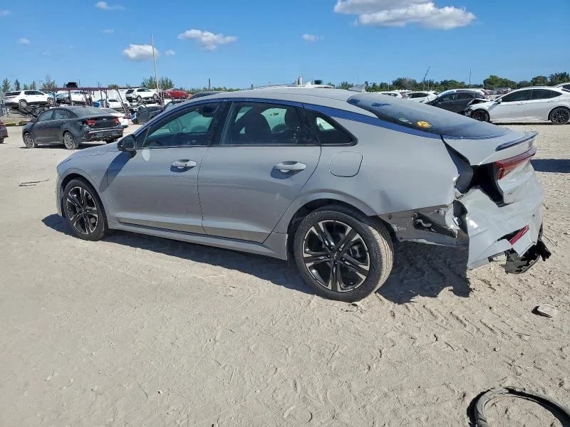 KIA K5, Gt Line