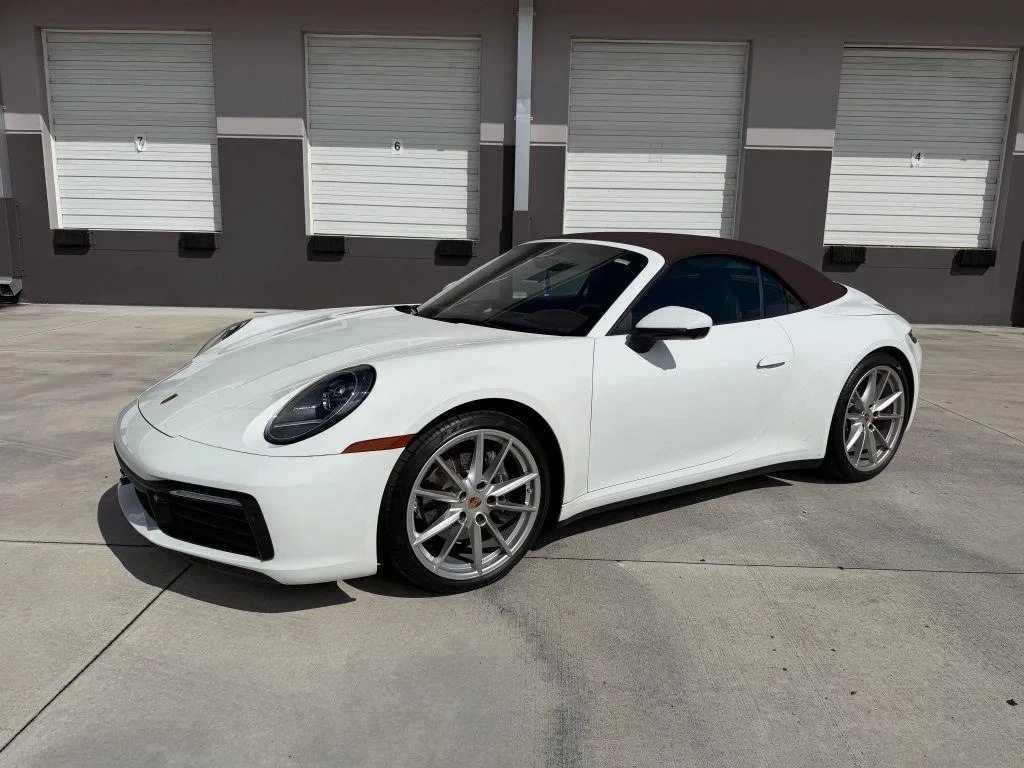 Porsche 911 Carrera