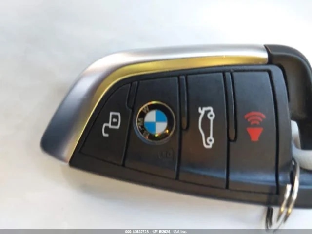 BMW 330I