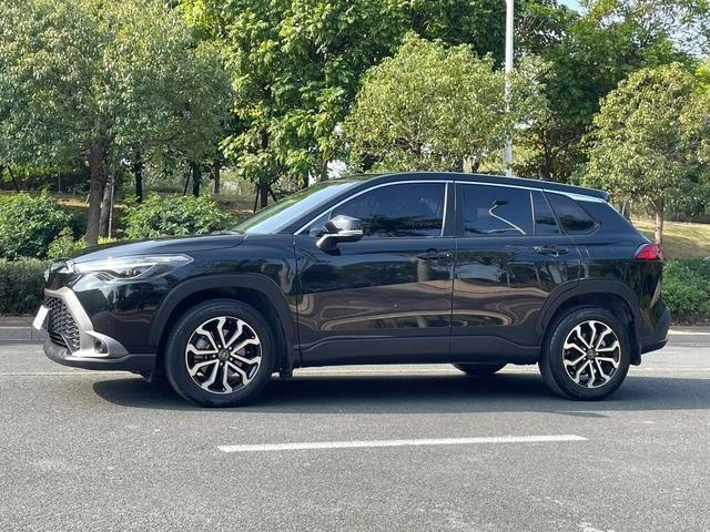 Toyota Land Cruiser 2.0L CVT