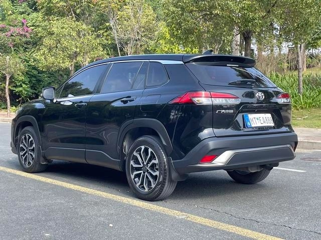 Toyota Land Cruiser 2.0L CVT