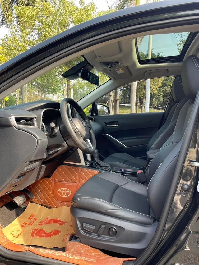 Toyota Land Cruiser 2.0L CVT