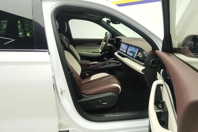 Geely Monjaro L 2.0TD DCT EVO
