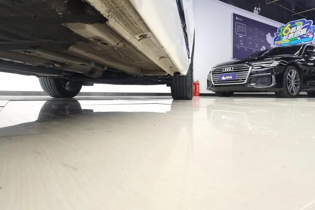 Geely Monjaro L 2.0TD DCT EVO