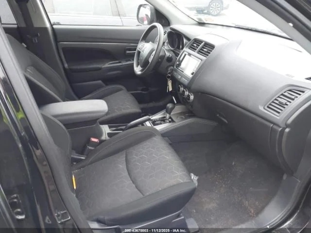 MITSUBISHI OUTLANDER SPORT