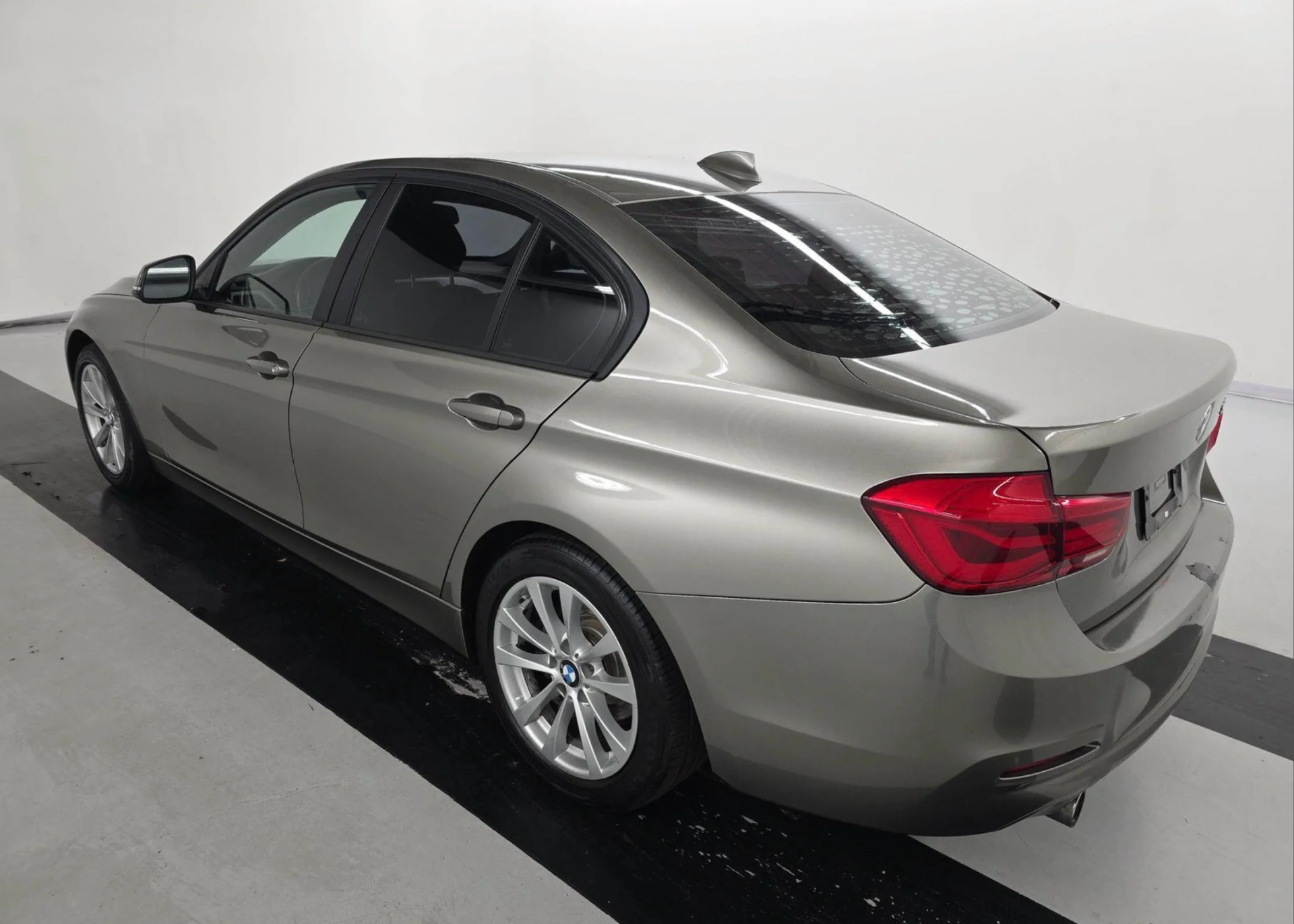 BMW 320I