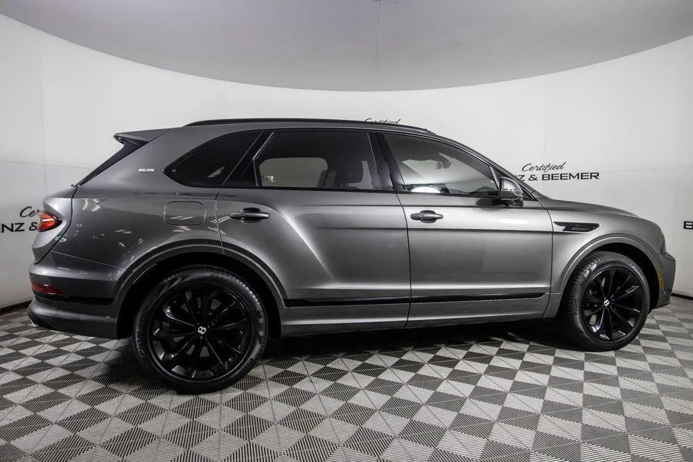 Bentley Bentayga V8