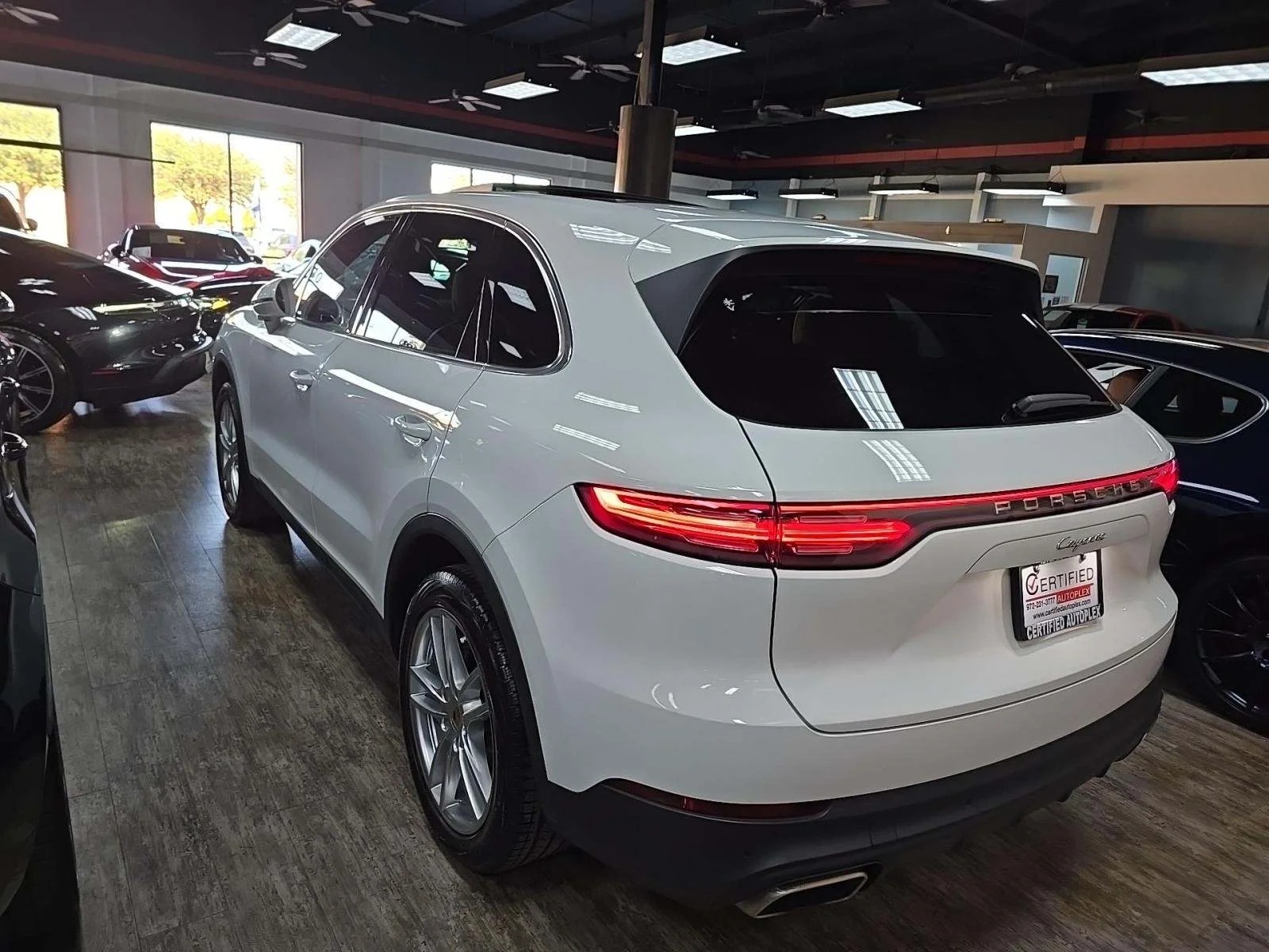 Porsche Cayenne Base
