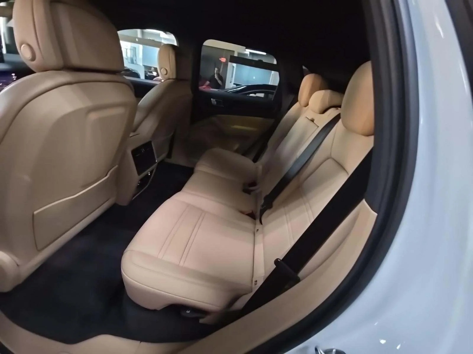 Porsche Cayenne Base