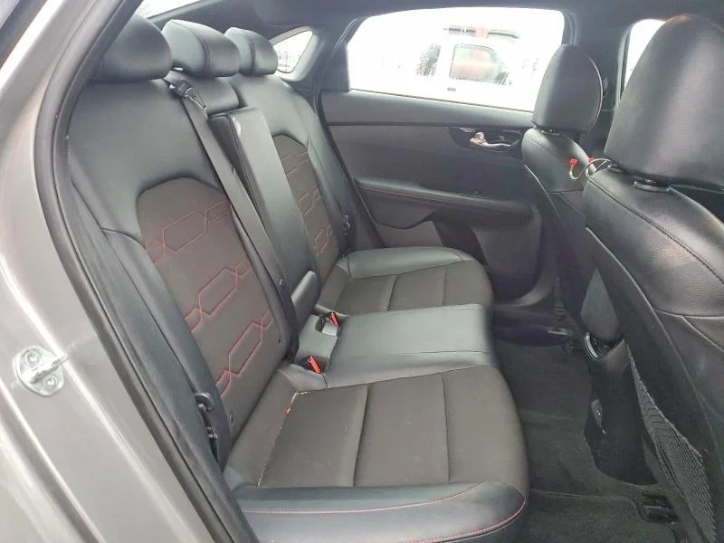 KIA Forte, GT