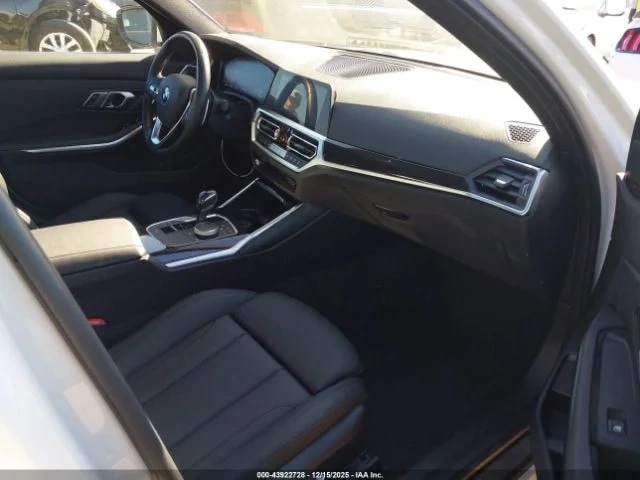 BMW 330I