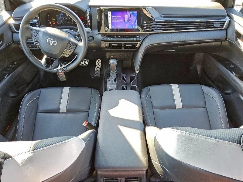TOYOTA CAMRY XSE