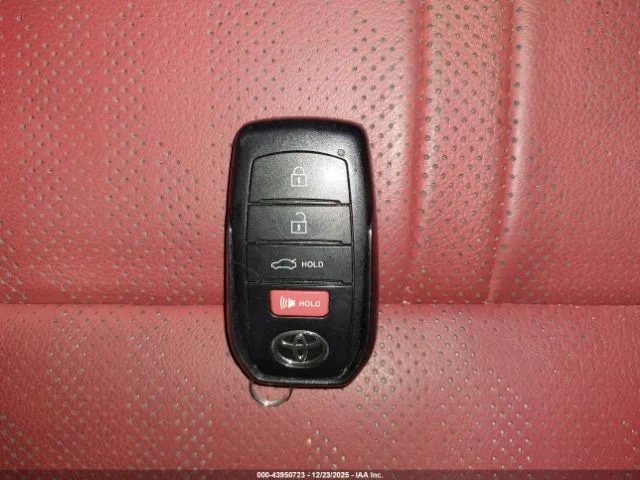 TOYOTA CAMRY XSE