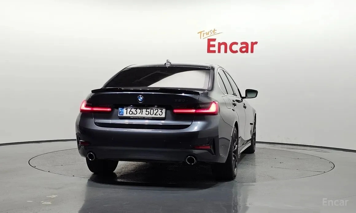 BMW 3 Series (G20) 320i