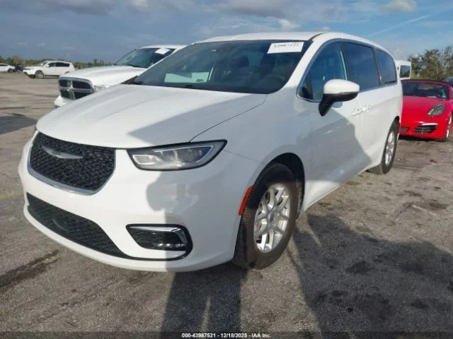 Chrysler Pacifica, Touring