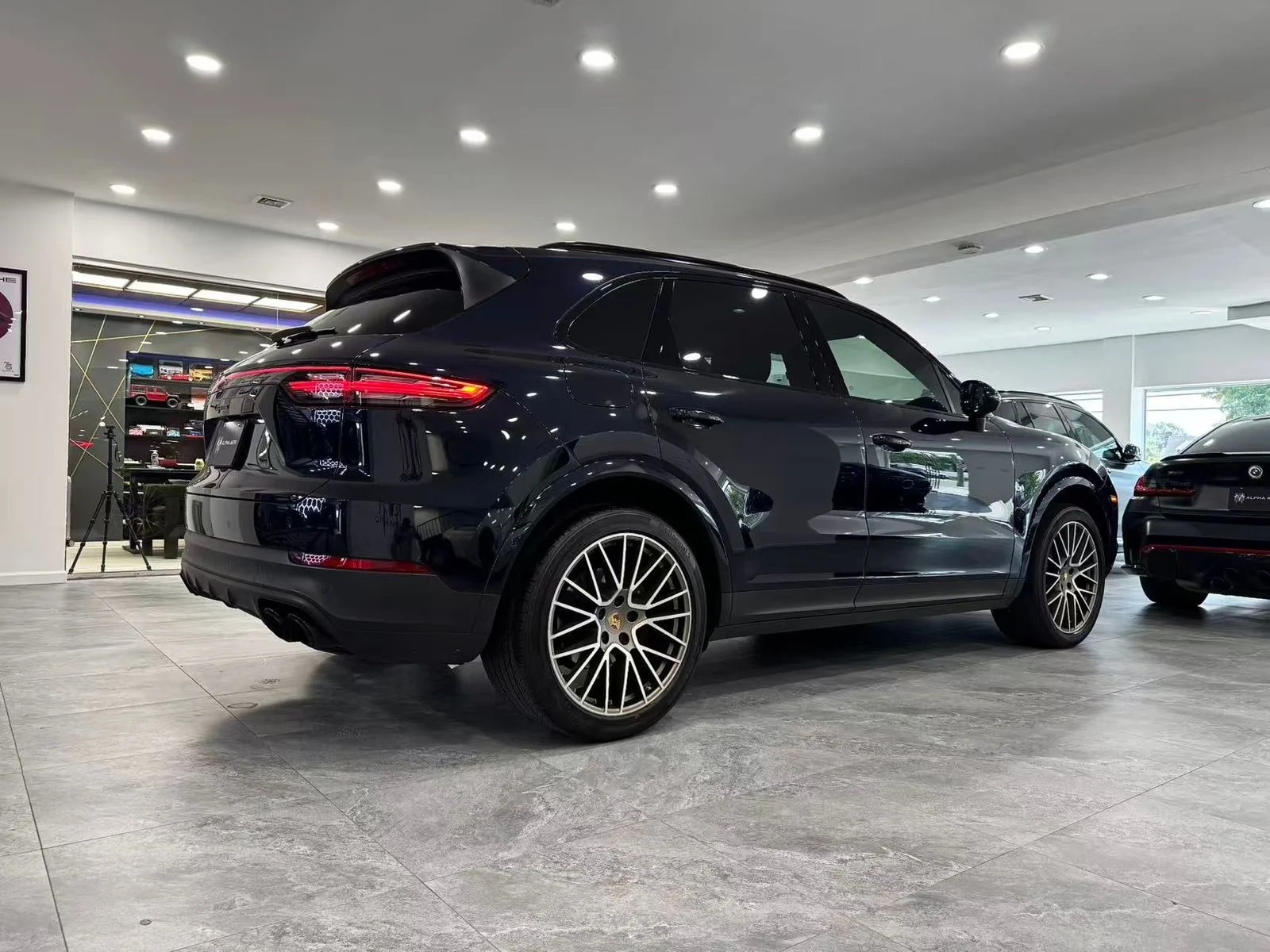 PORSCHE CAYENNE PLATINUM