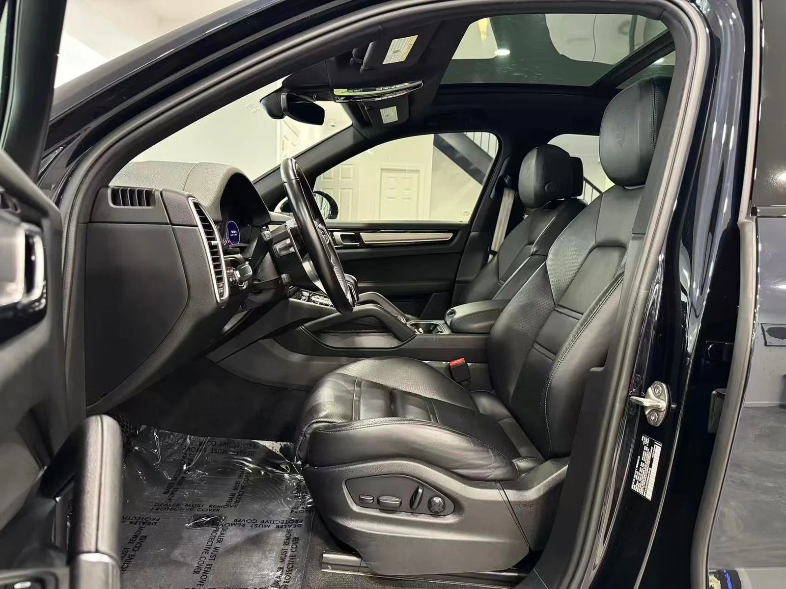 PORSCHE CAYENNE PLATINUM