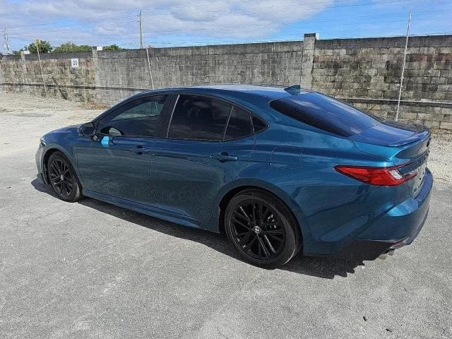TOYOTA CAMRY XSE