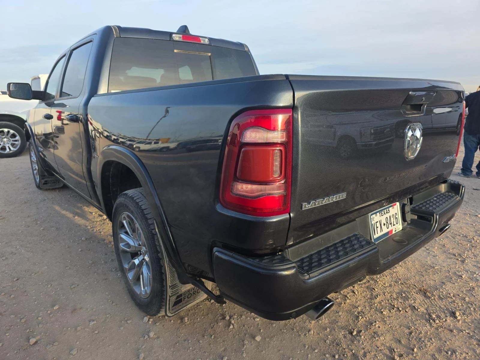 Ram 1500 Laramie Crew Cab Short Bed