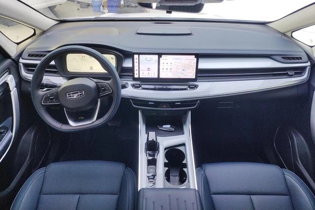 Geely Jiaji L DCT Pengcheng Edition