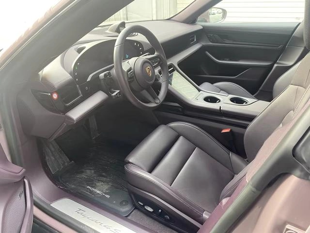 Porsche Taycan 4S
