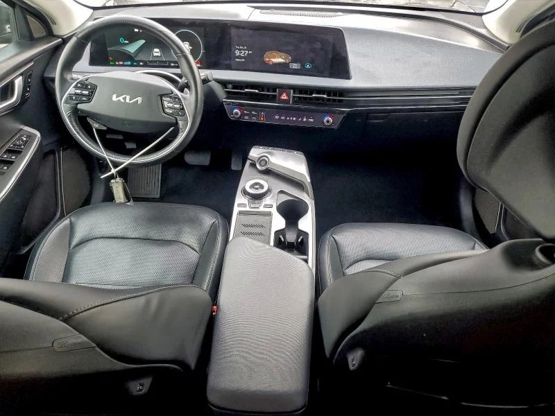 KIA EV6 LIGHT
