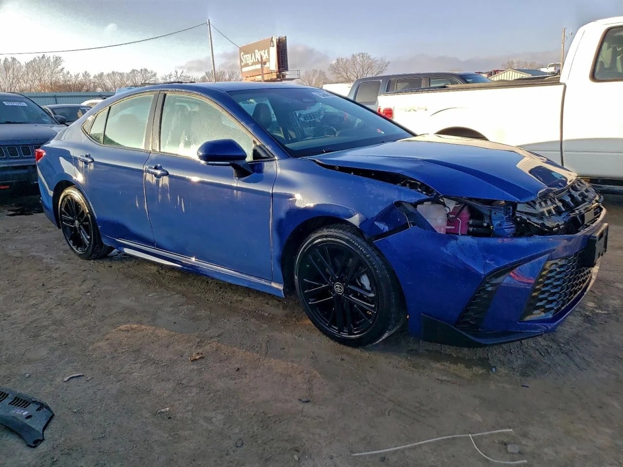 TOYOTA CAMRY XSE