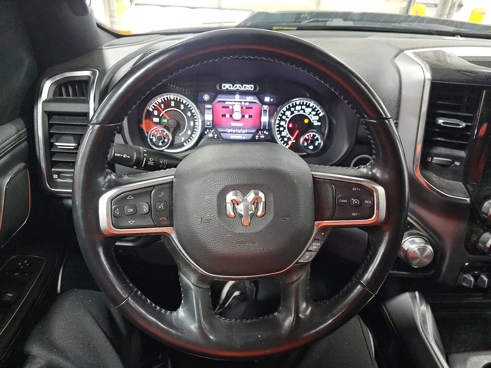 Ram 1500 Laramie Crew Cab Short Bed