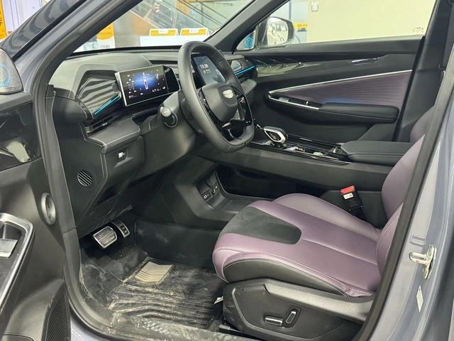 Geely Boyue COOL 1.5T Smart Supreme Edition