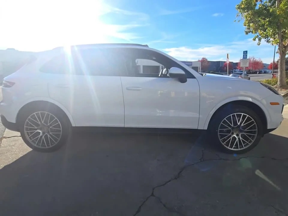 Porsche Cayenne Platinum Edition