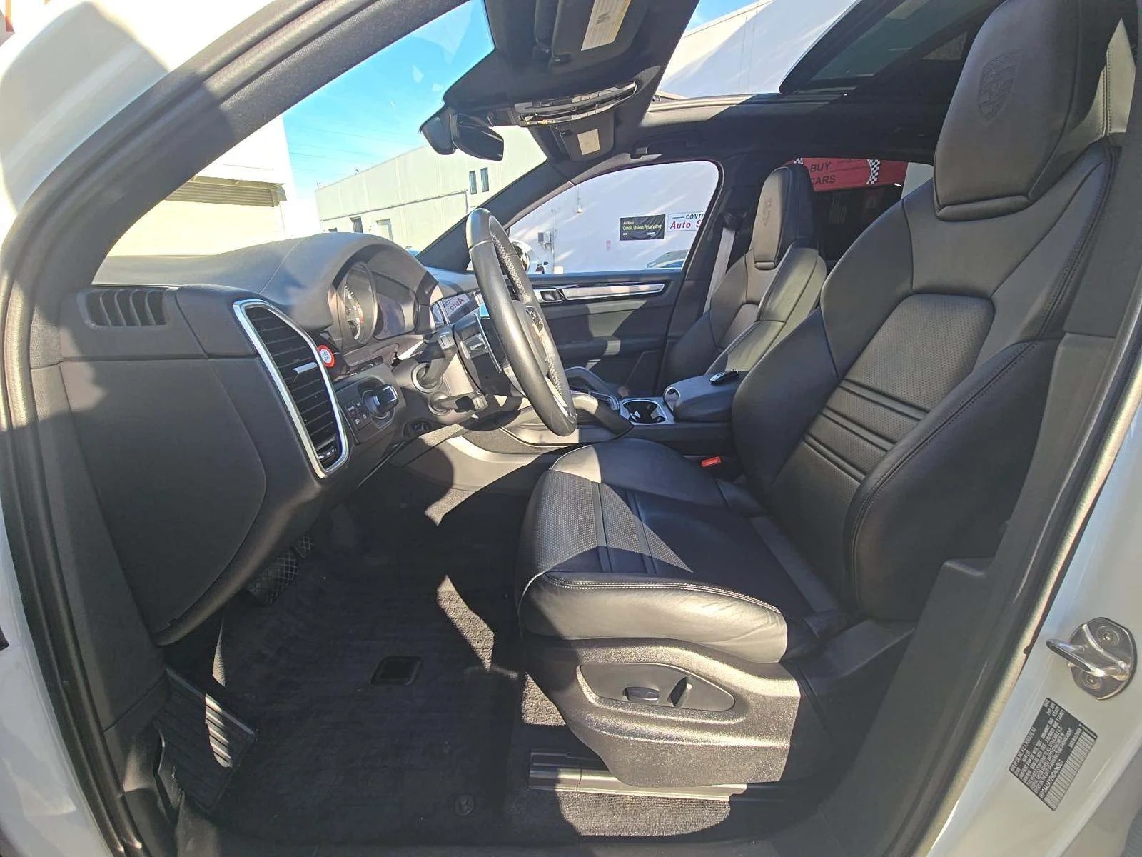 Porsche Cayenne Platinum Edition
