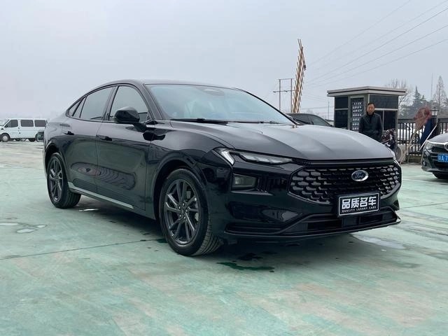 Ford Mondeo EcoBoost 245 Luxury