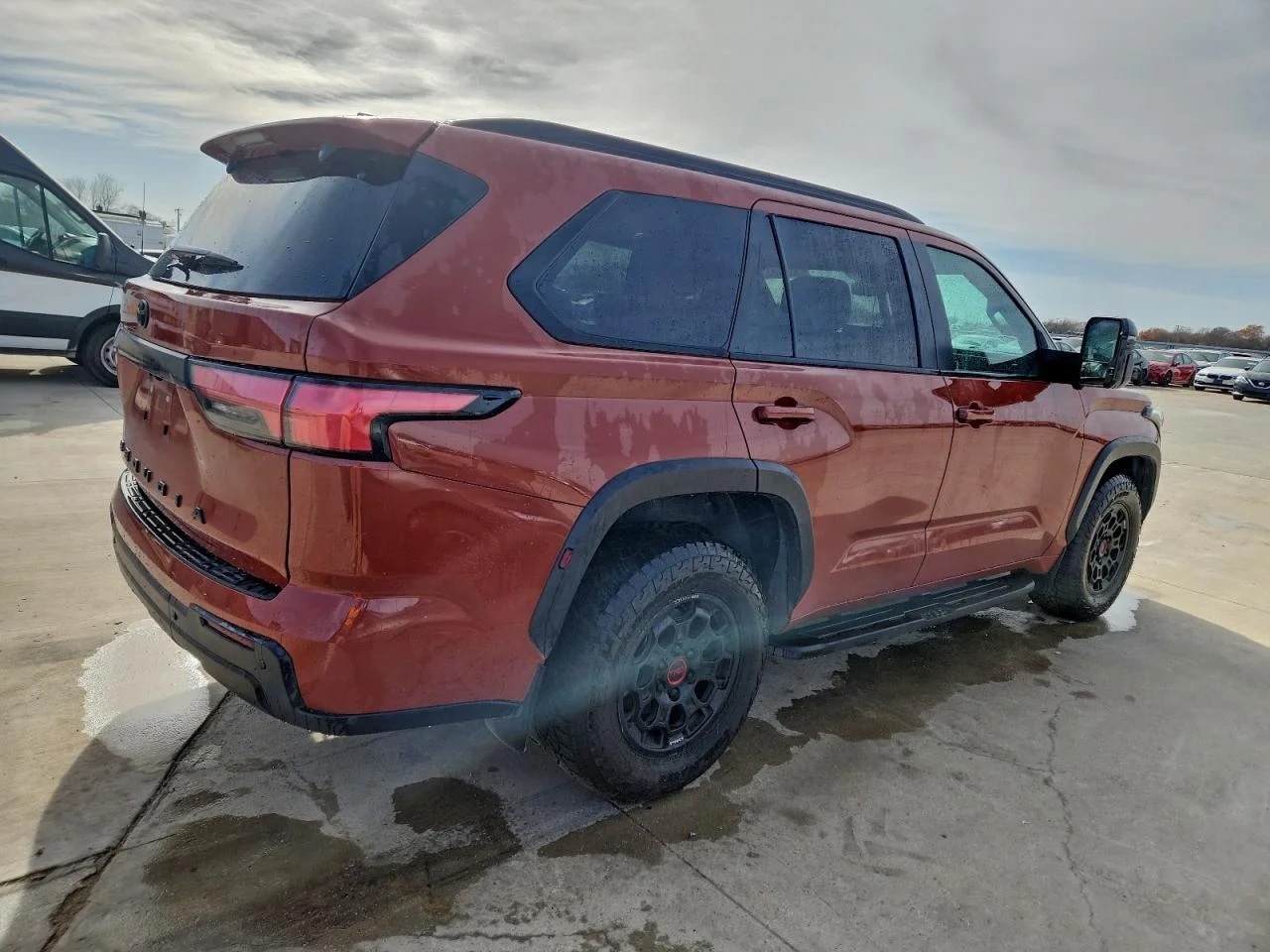 TOYOTA SEQUOIA SR5