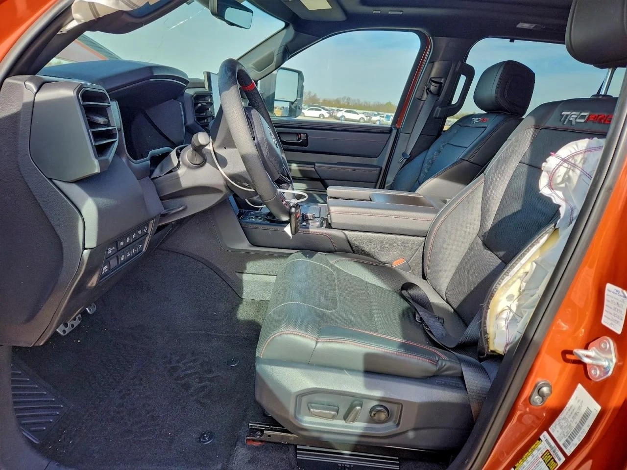TOYOTA SEQUOIA SR5