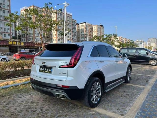 Cadillac XT4 28T