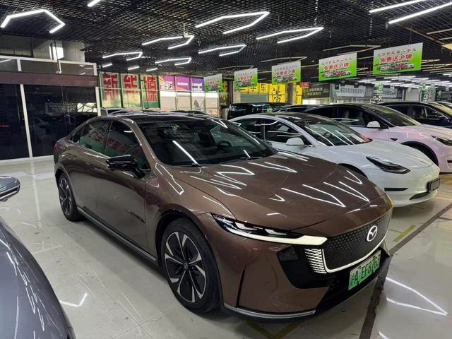 Mazda EZ-6 Pure Electric 480 Smart Edition