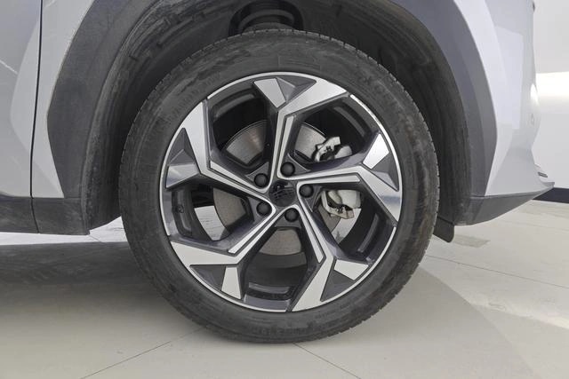 Geely Boyue L DCT Premium Edition